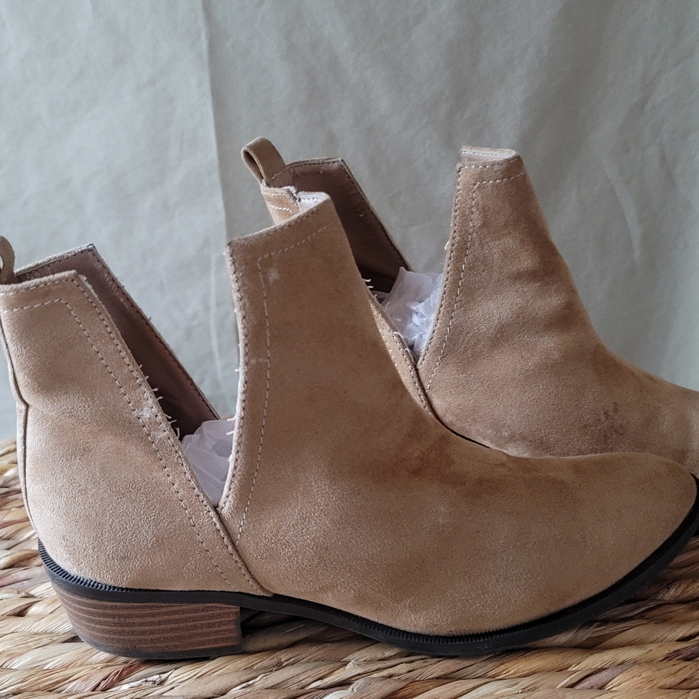 Tan Suede Ankle Boots with Elastic Panels - Picture 4 of 6